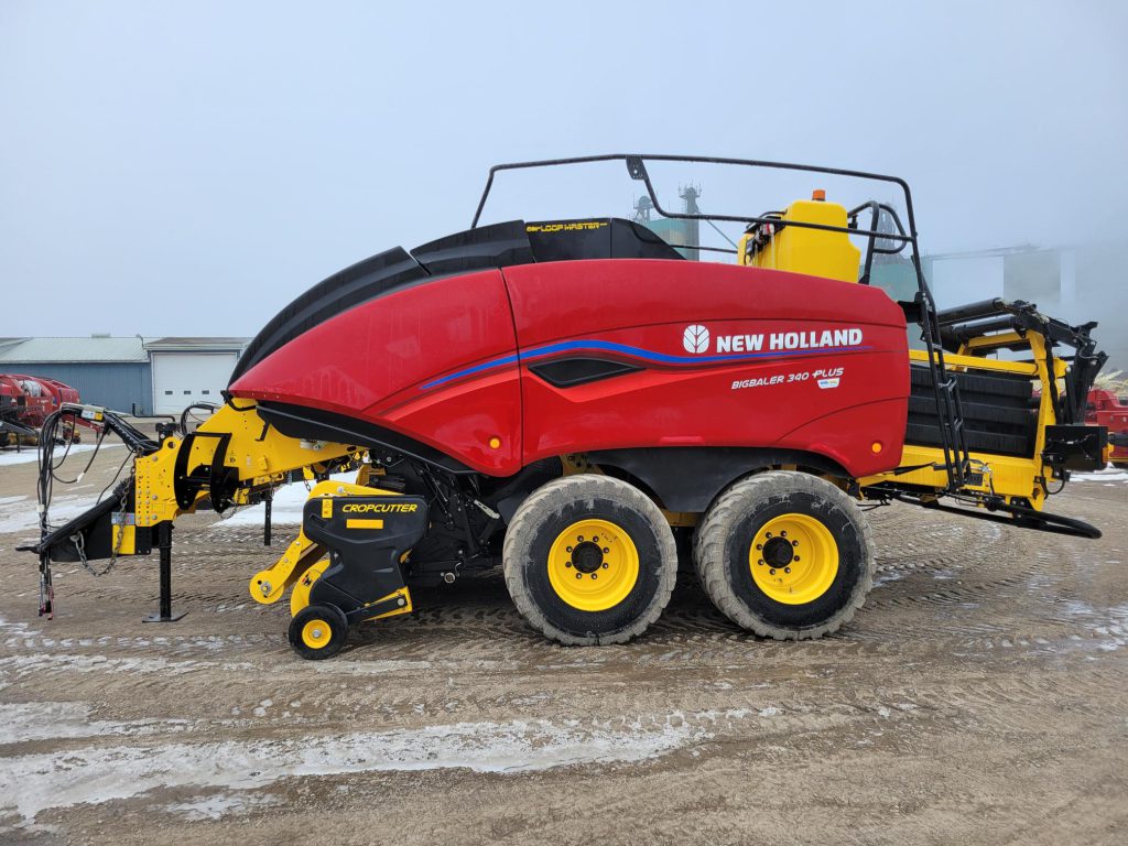 2022 New Holland BB340R Plus