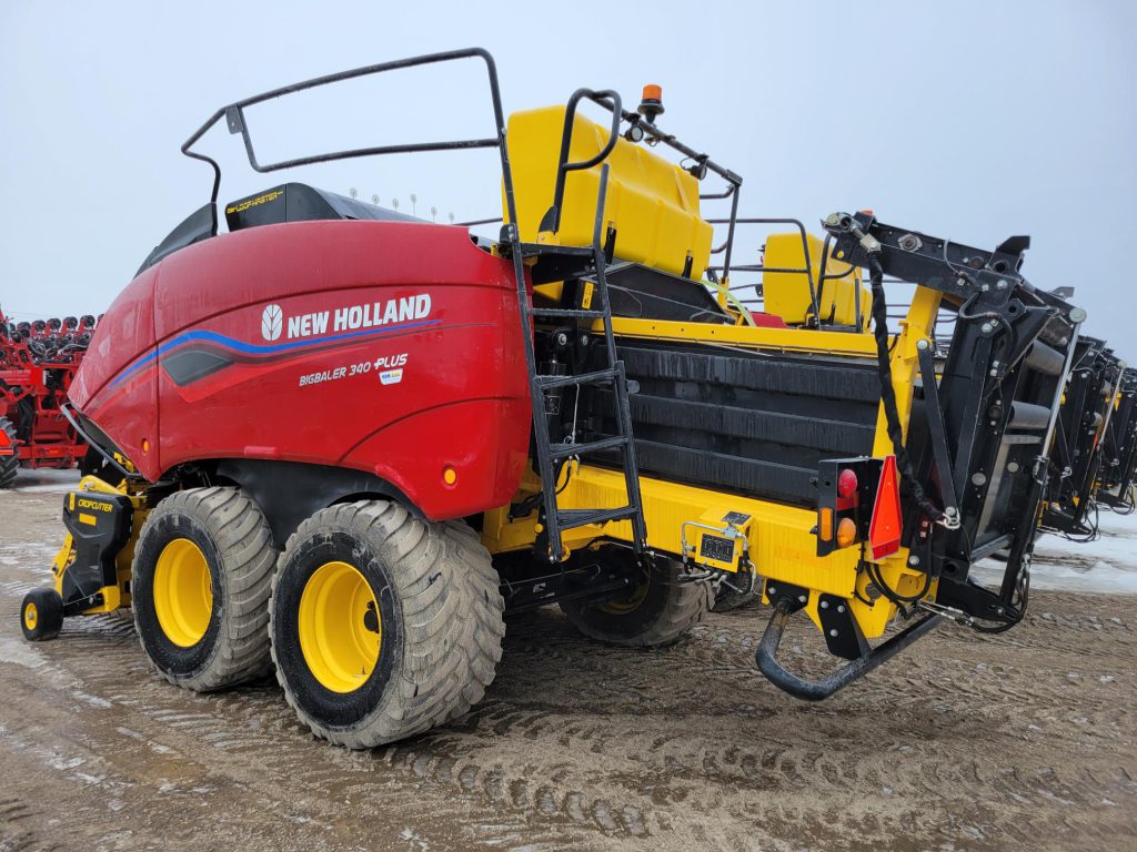 2022 New Holland BB340R Plus