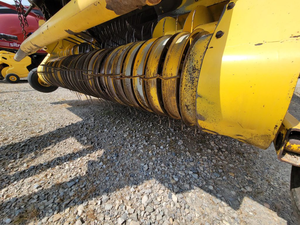 2003 New Holland BB940