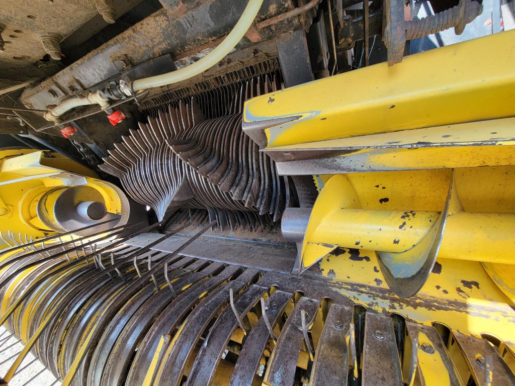 2003 New Holland BB940