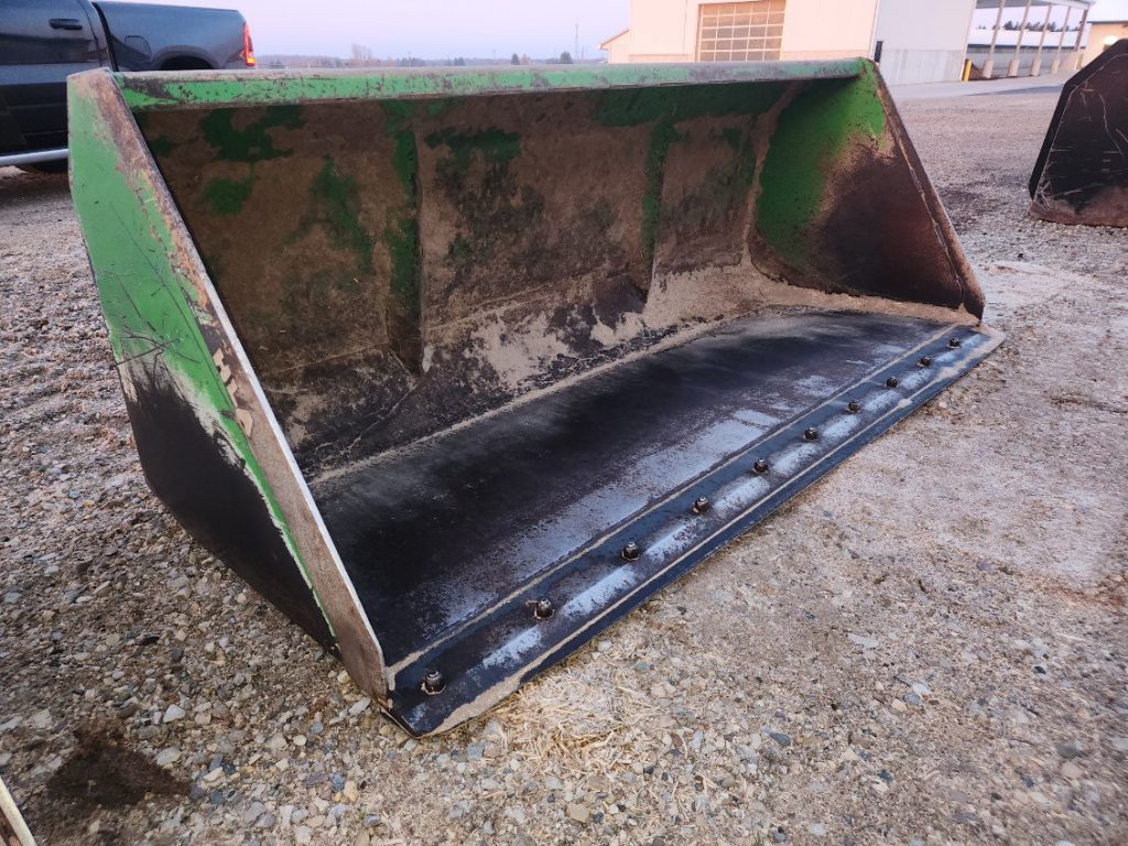 2011 John Deere 6230
