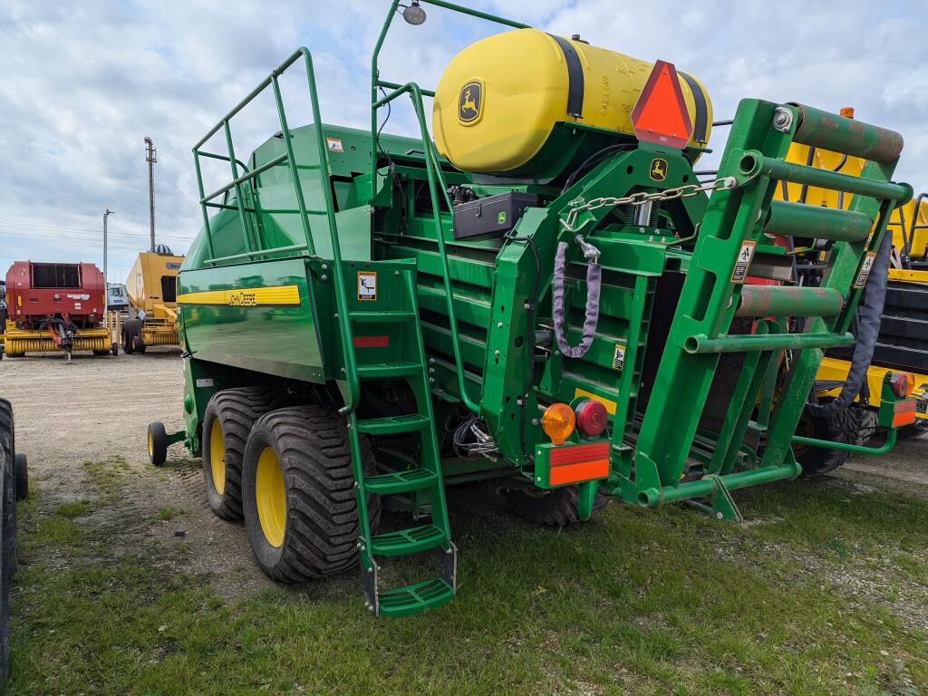 2018 John Deere L331