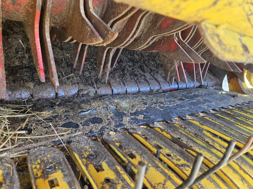 2015 New Holland RB450