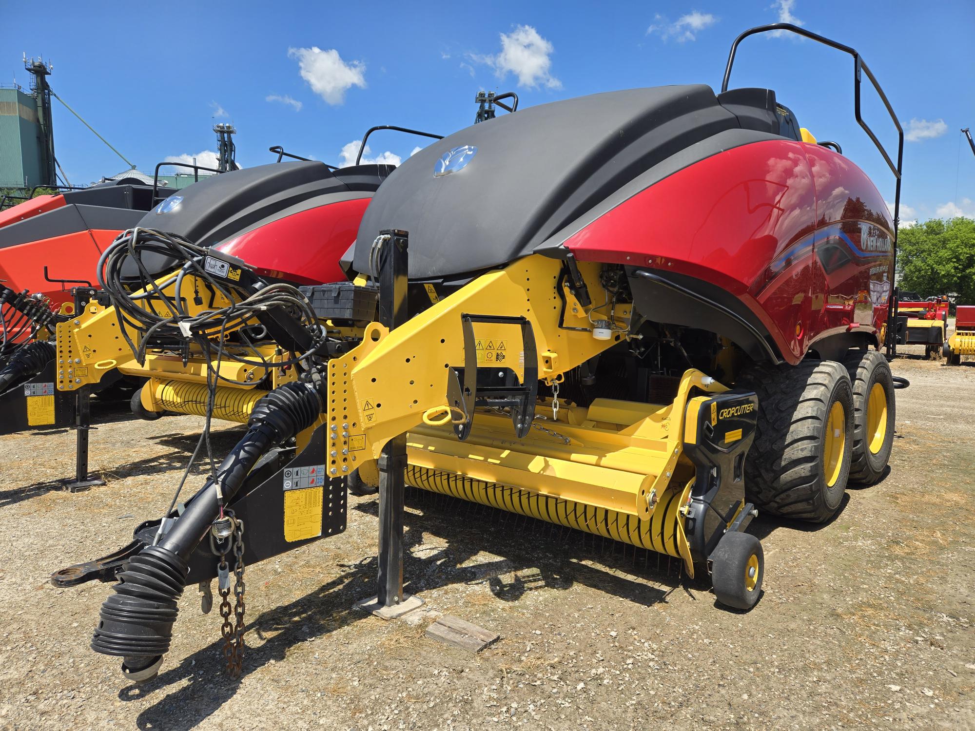 2022 New Holland BB340R Plus