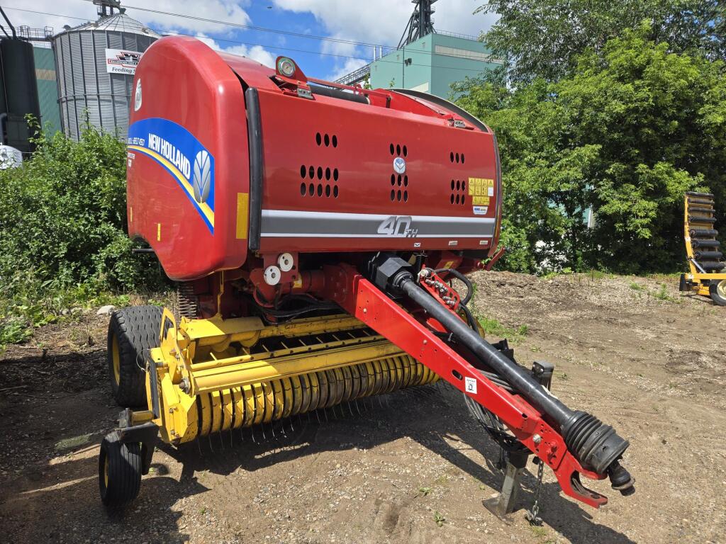 2015 New Holland RB450