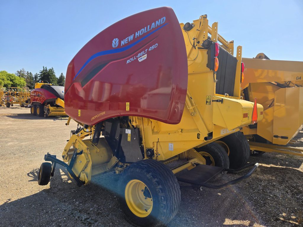 2022 New Holland RB450