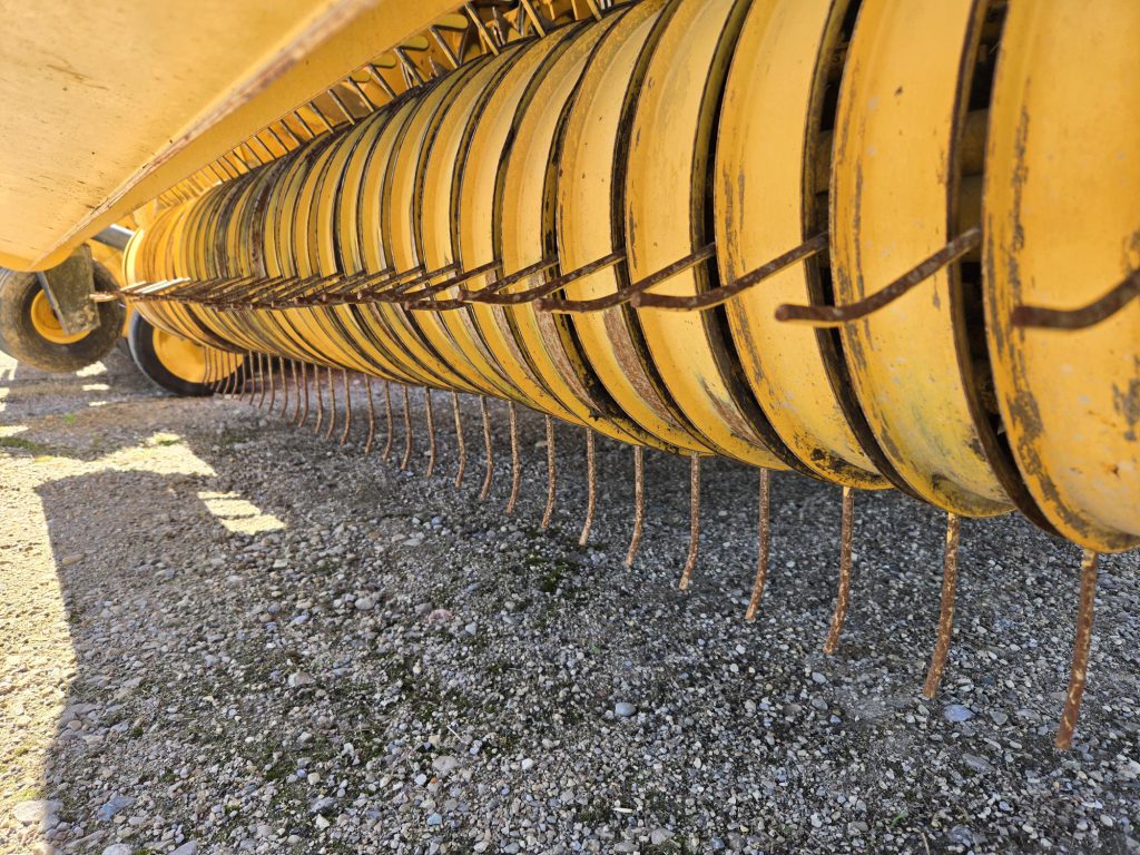 2022 New Holland RB450