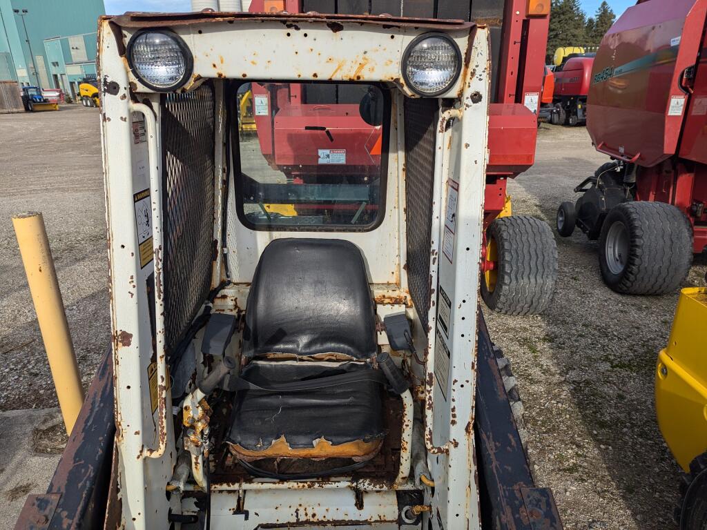 1990 New Holland L555