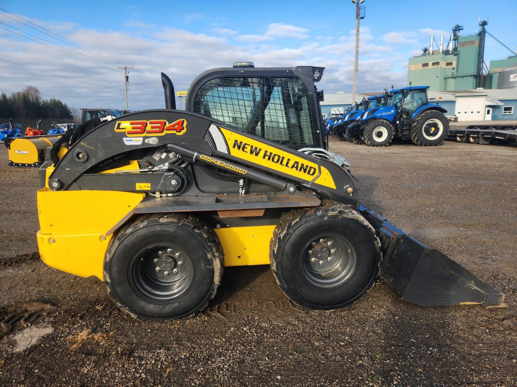 2023 New Holland L334