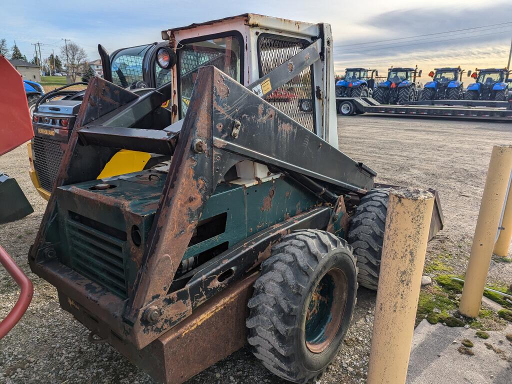 1990 New Holland L555