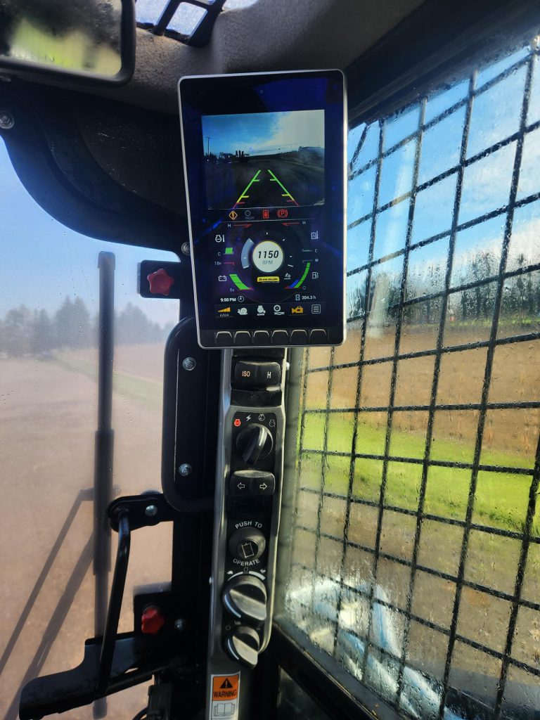 2023 New Holland L334