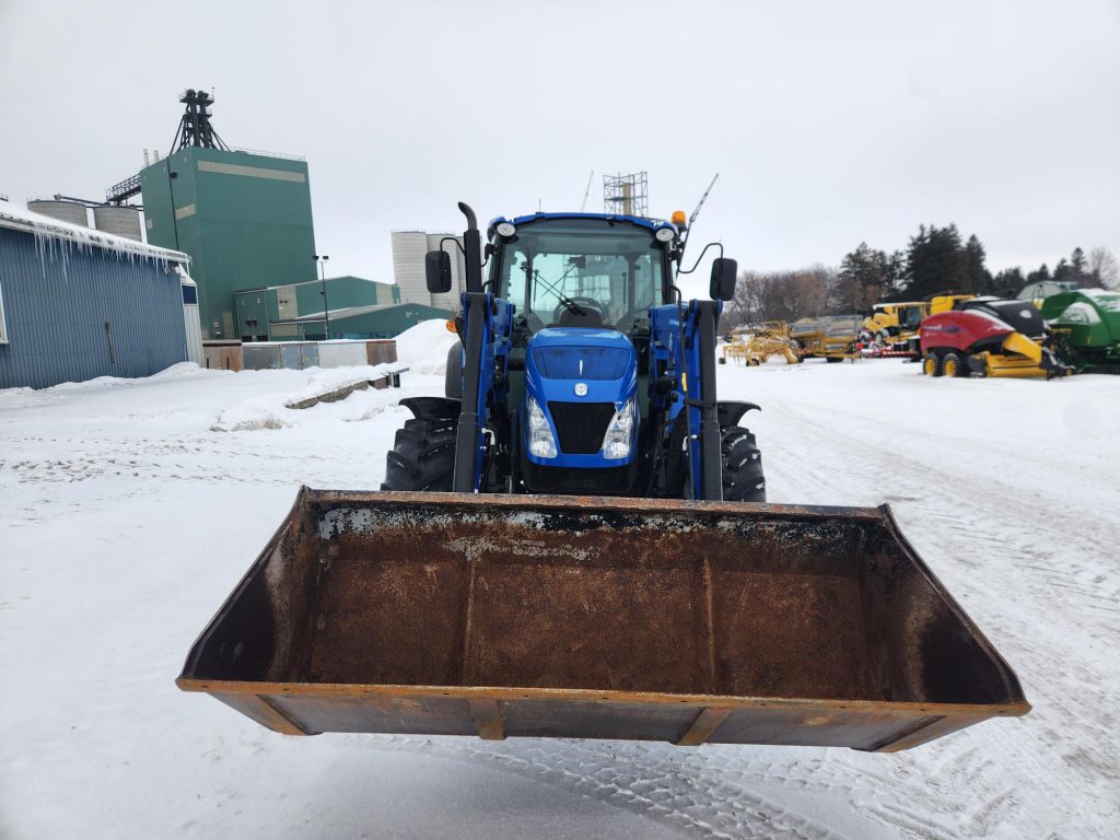 2014 New Holland T4.95