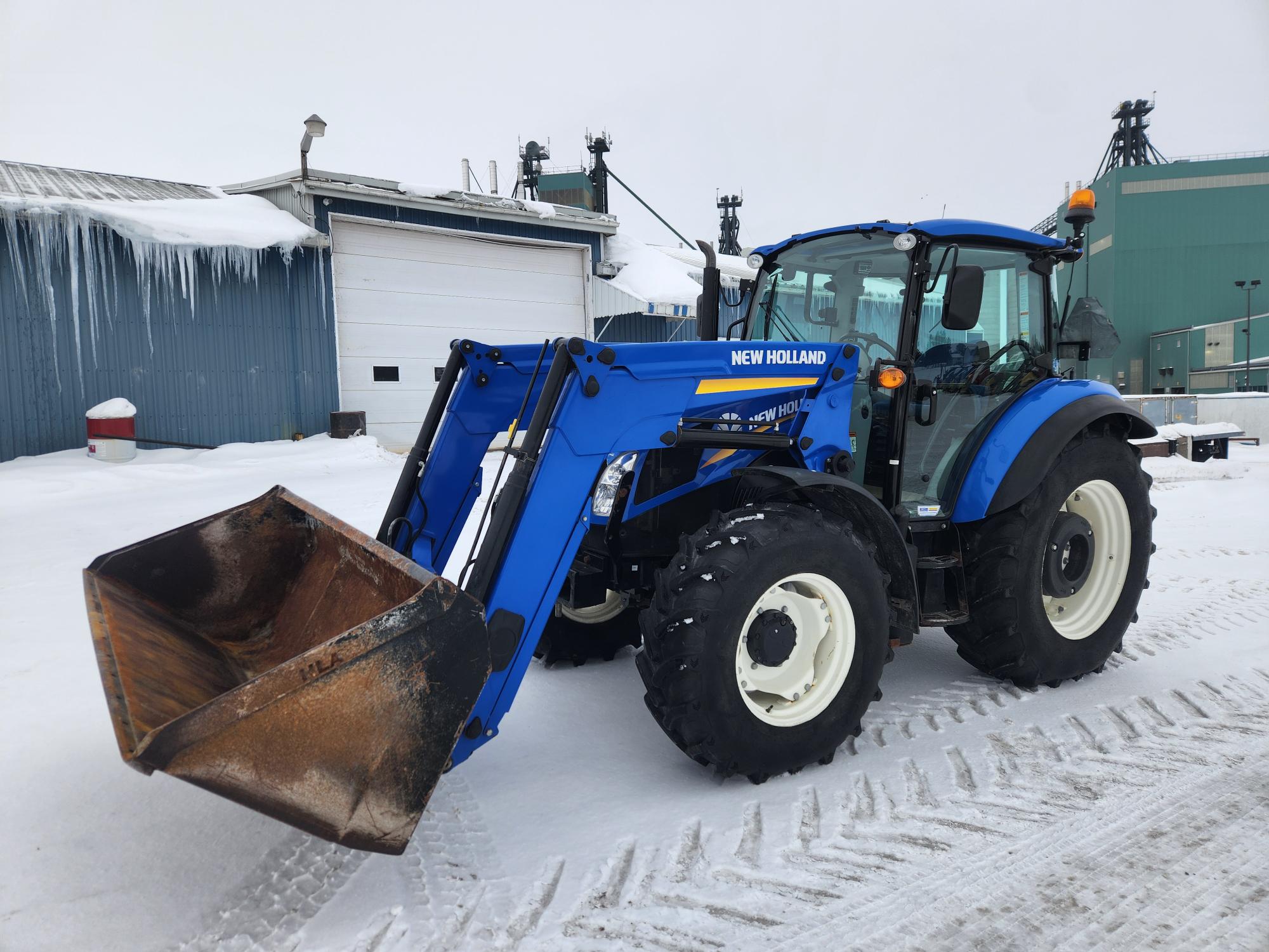 2014 New Holland T4.95