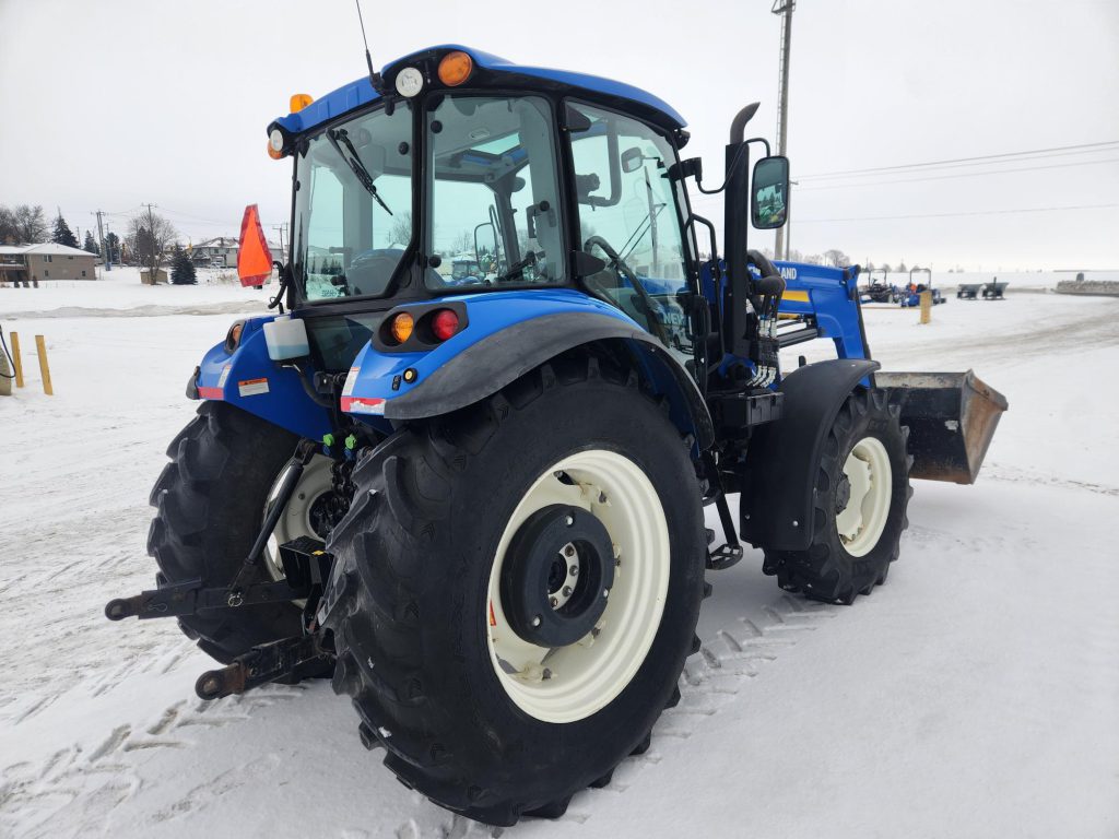 2014 New Holland T4.95