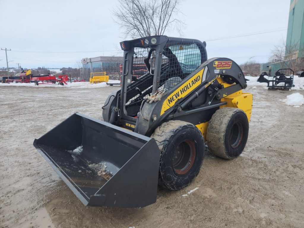2018 New Holland L225