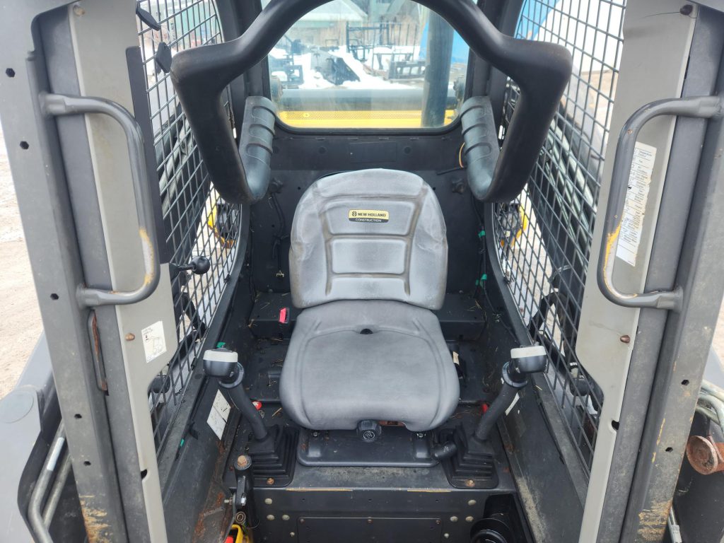 2018 New Holland L225