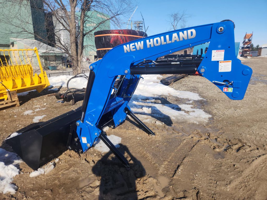 2023 New Holland 720LU