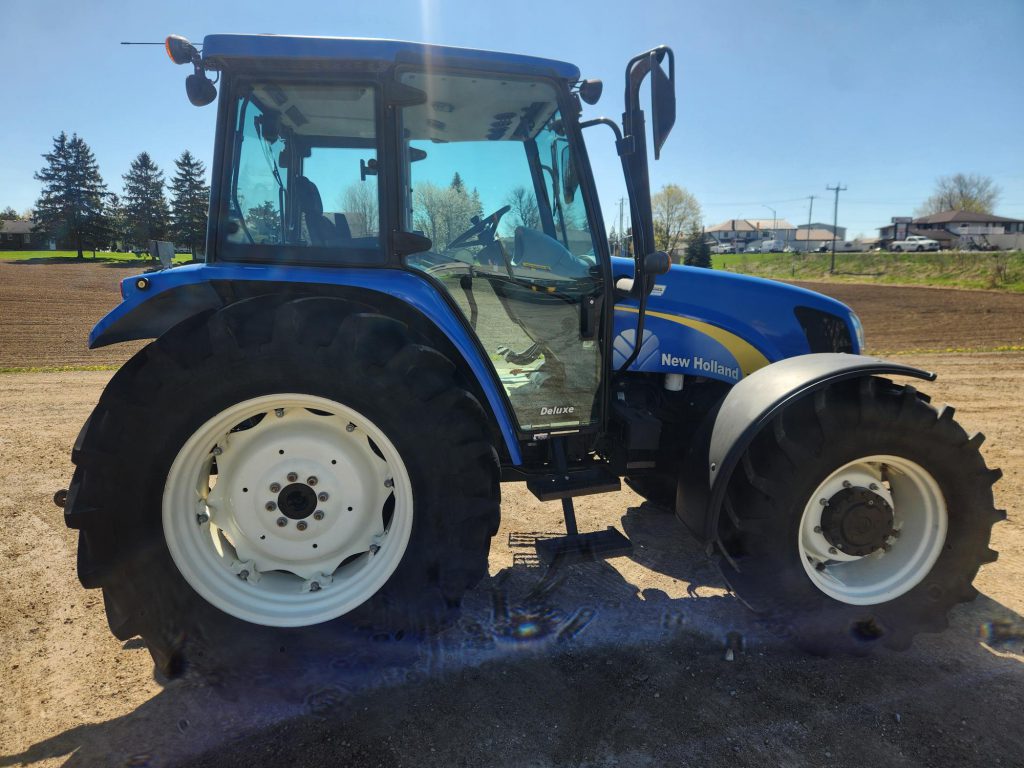 2011 New Holland T5070