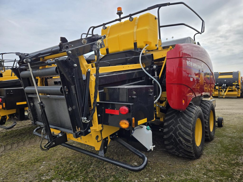 2023 New Holland BB340R Plus