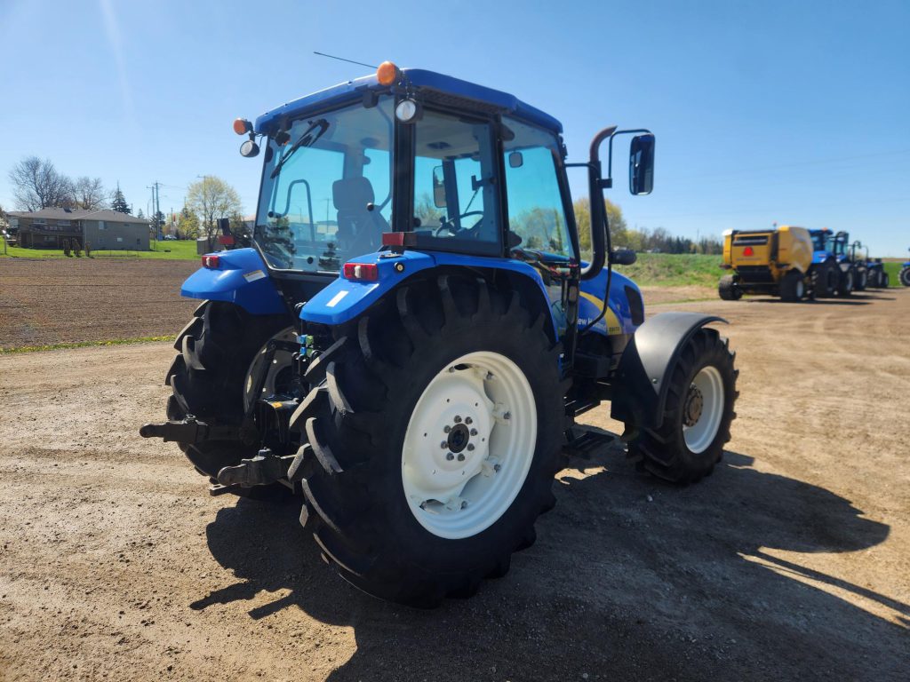 2011 New Holland T5070
