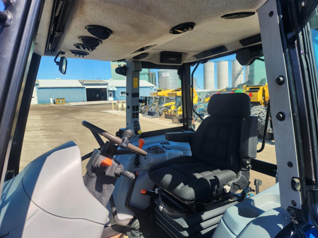 2011 New Holland T5070