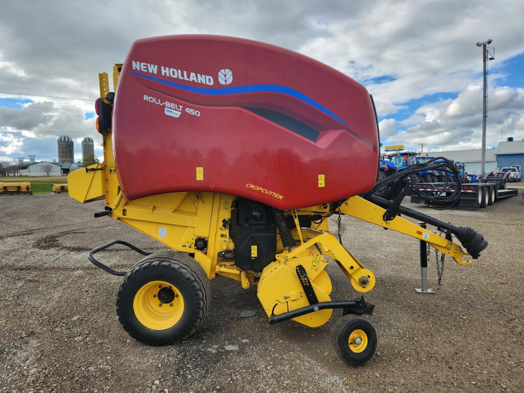 2022 New Holland RB450