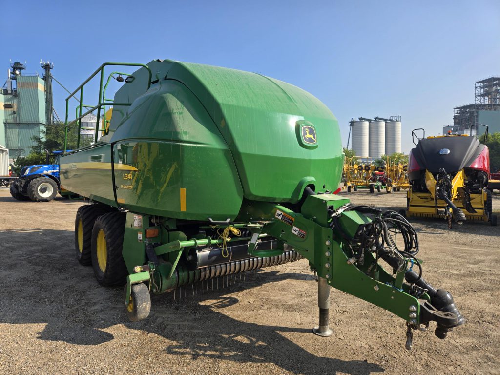 2018 John Deere L341
