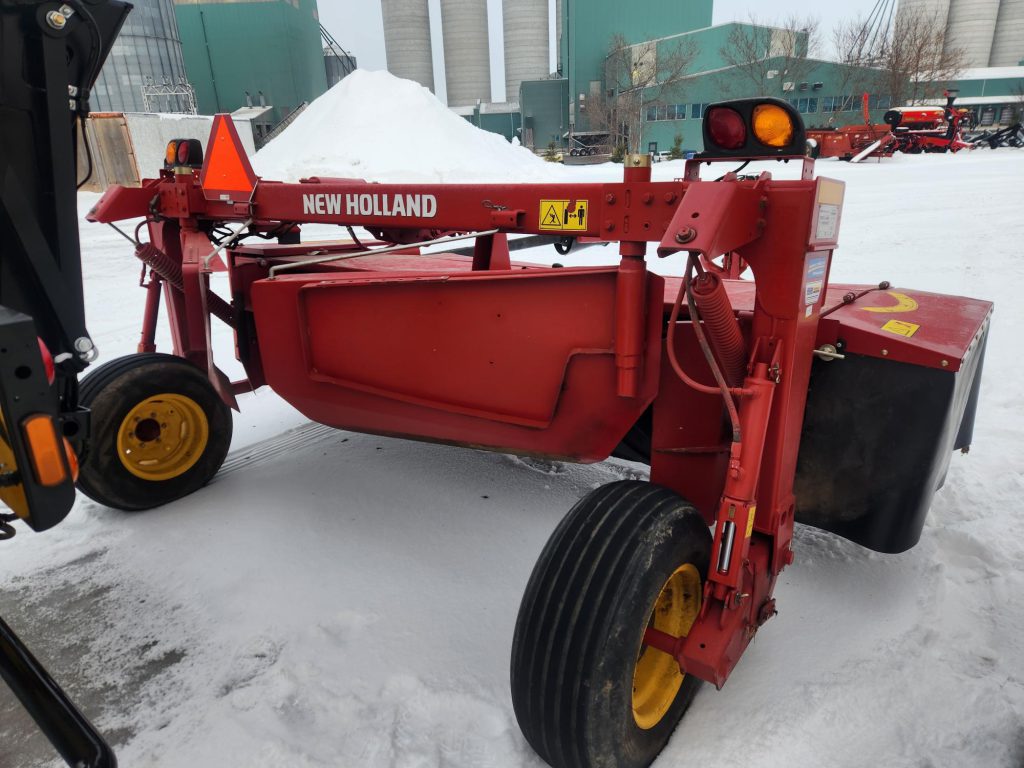 2021 New Holland 210