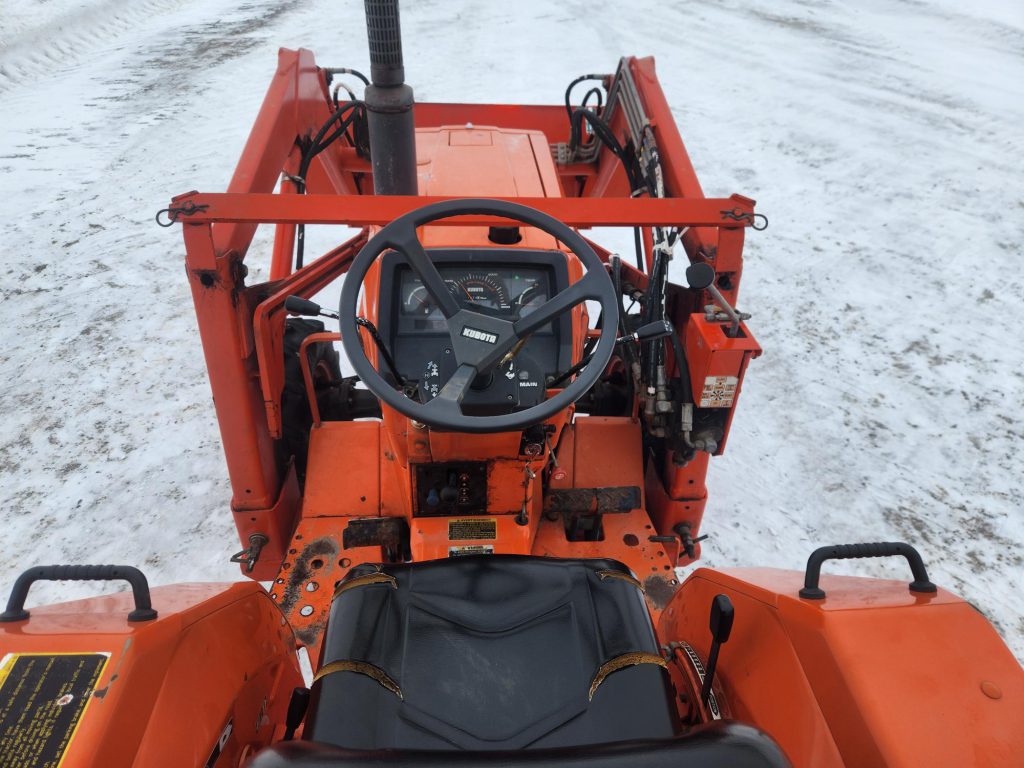 1986 Kubota L2550