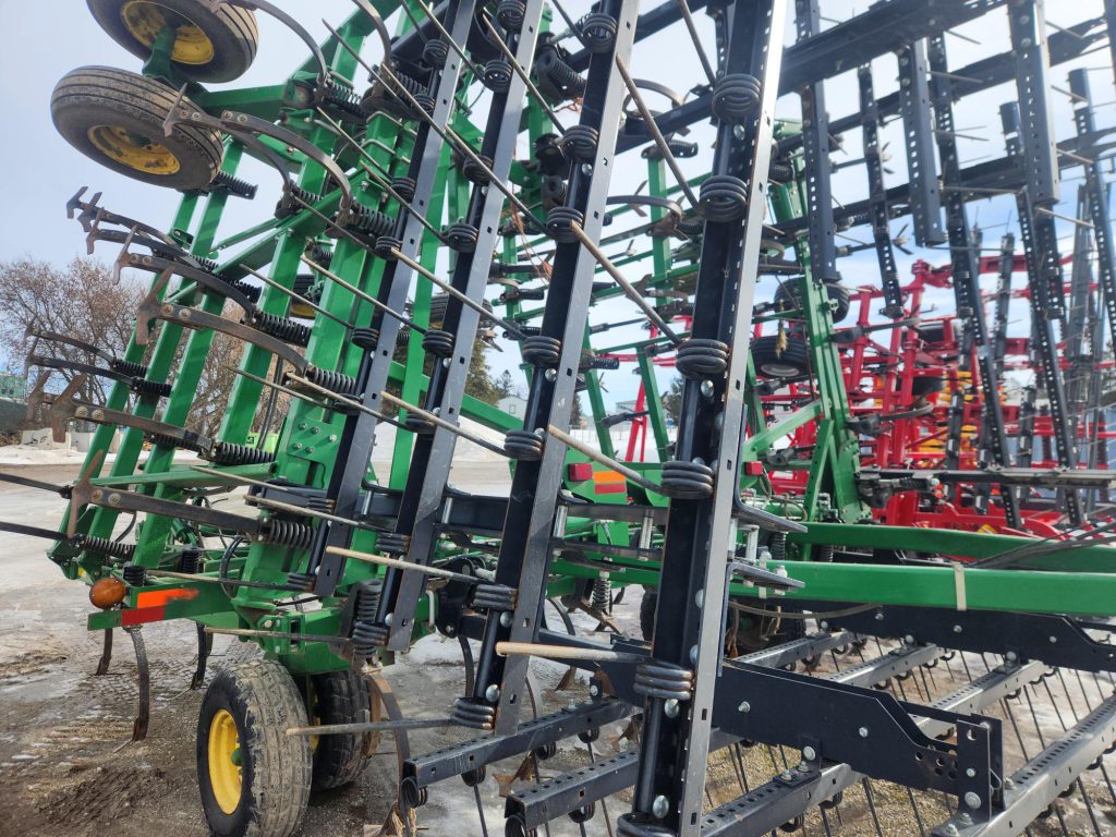 2014 John Deere 2210