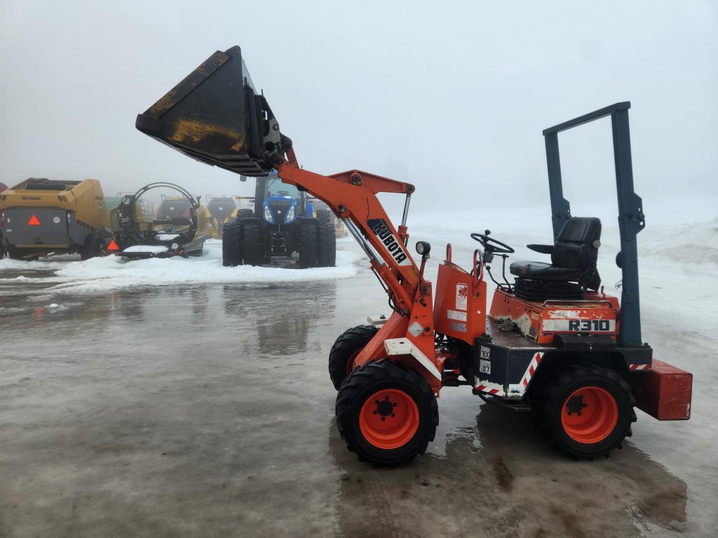 2007 Kubota R310