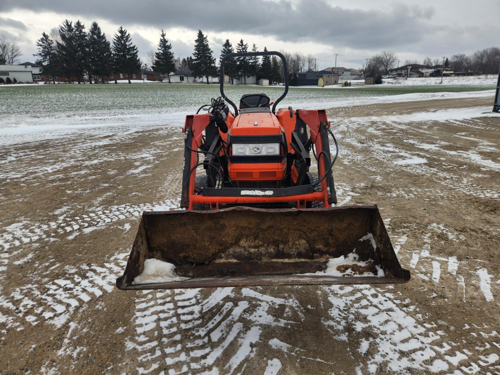 2000 Kubota l3010