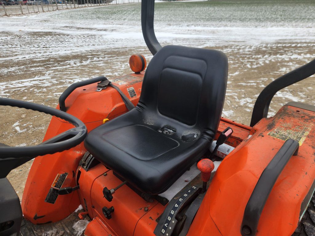 2000 Kubota l3010
