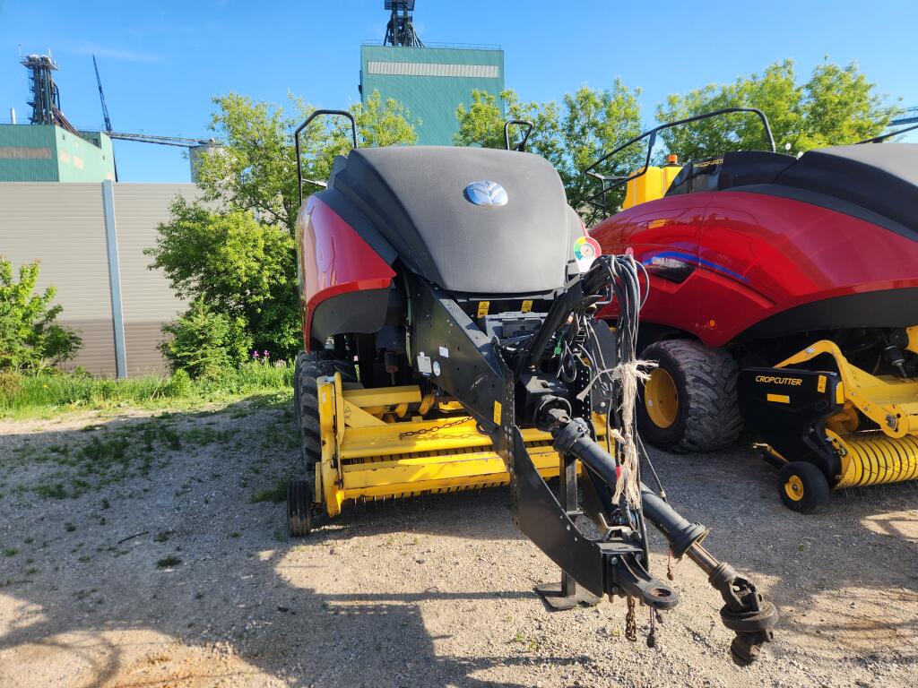 2019 New Holland BB330R Plus
