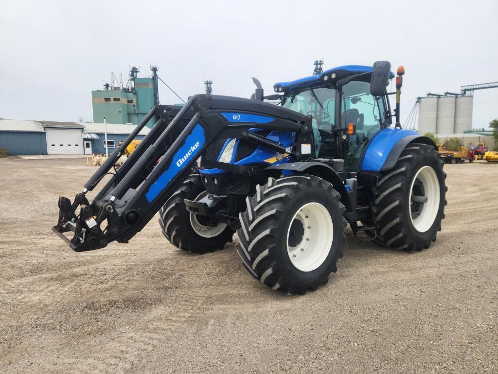 2017 New Holland t7.230